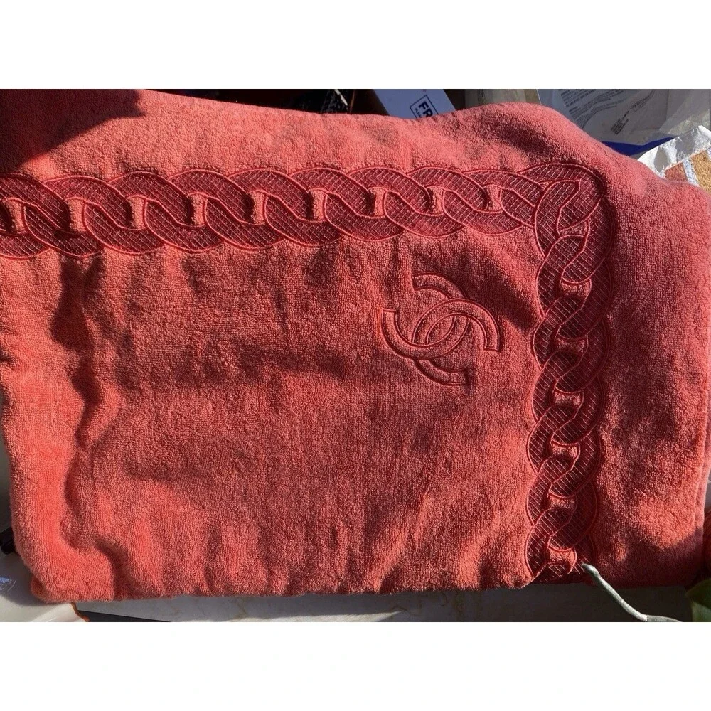 NWT Rare collectible Chanel large Beach towel in Coral